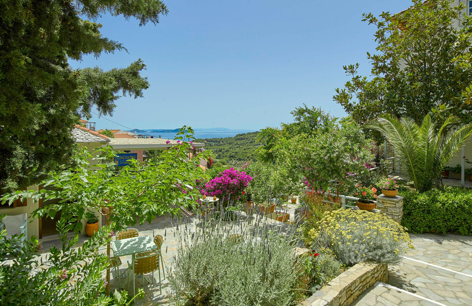 Konstantina Studios Kırlangıç Dış mekan fotoğraf